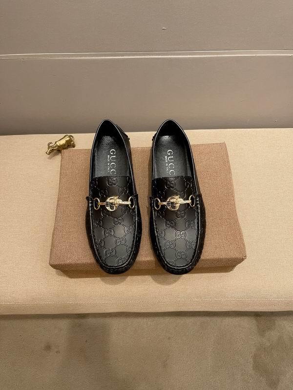 Gucci Men's Shoes 959